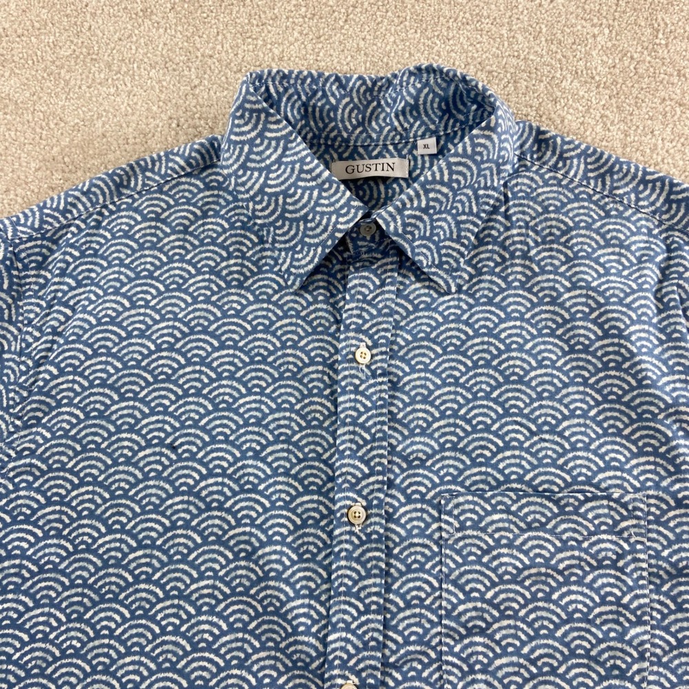 Gustin Shirt Mens XL Blue White Wave Print Cotton Short Sleeve Button Down USA